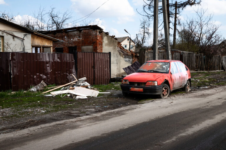 Perchè non conviene tenere l’auto ferma?